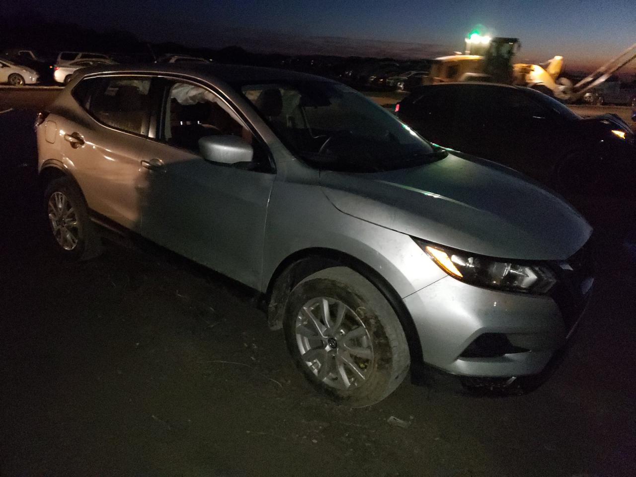 2020 Nissan Rogue - Image 4
