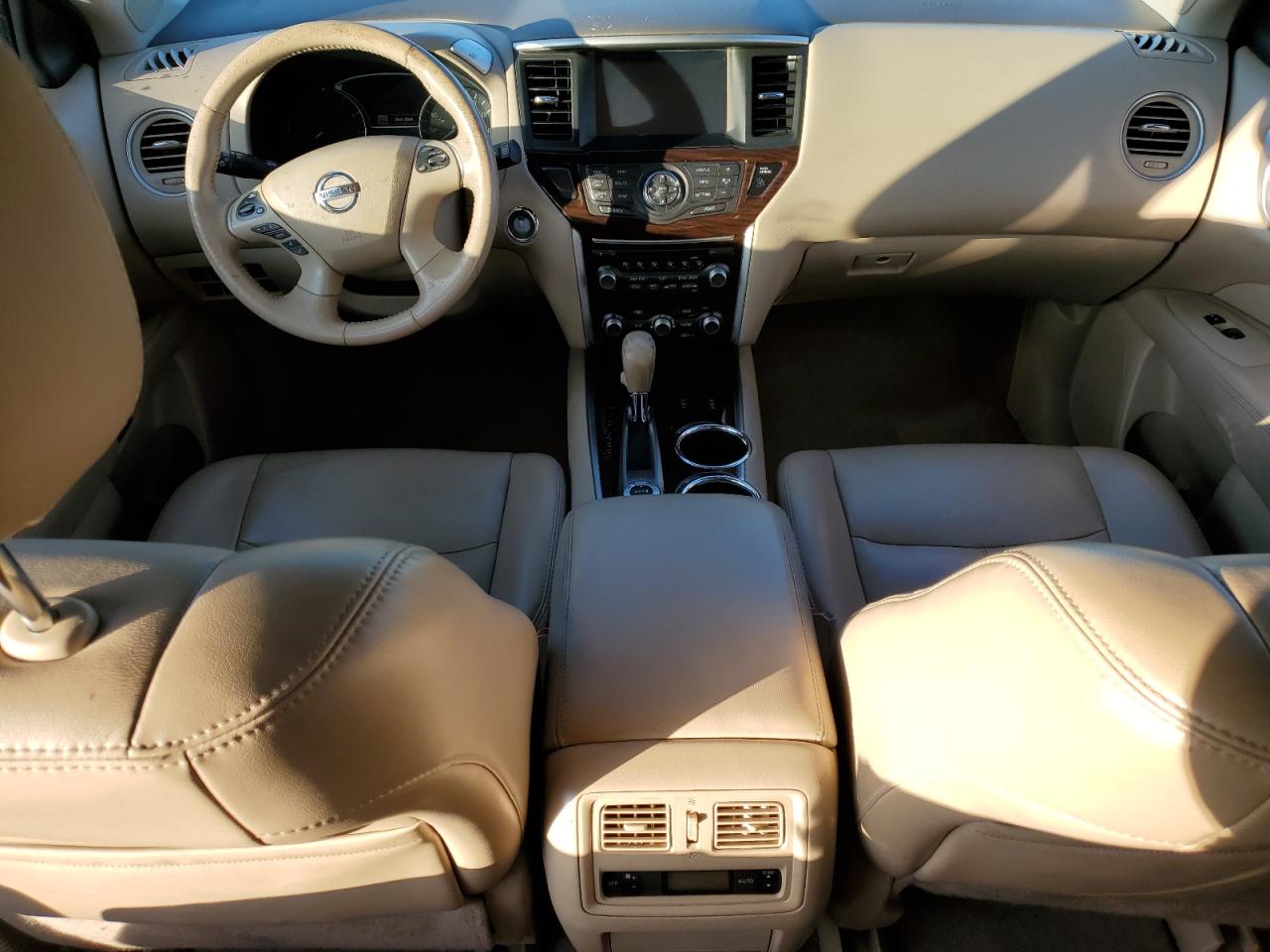 2014 Nissan Pathfinder - Image 8