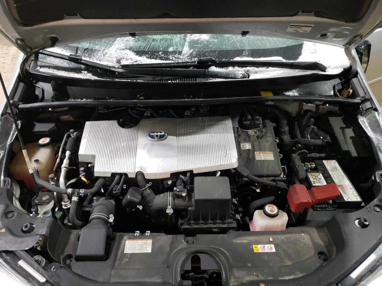 2018 Toyota Prius - Image 12