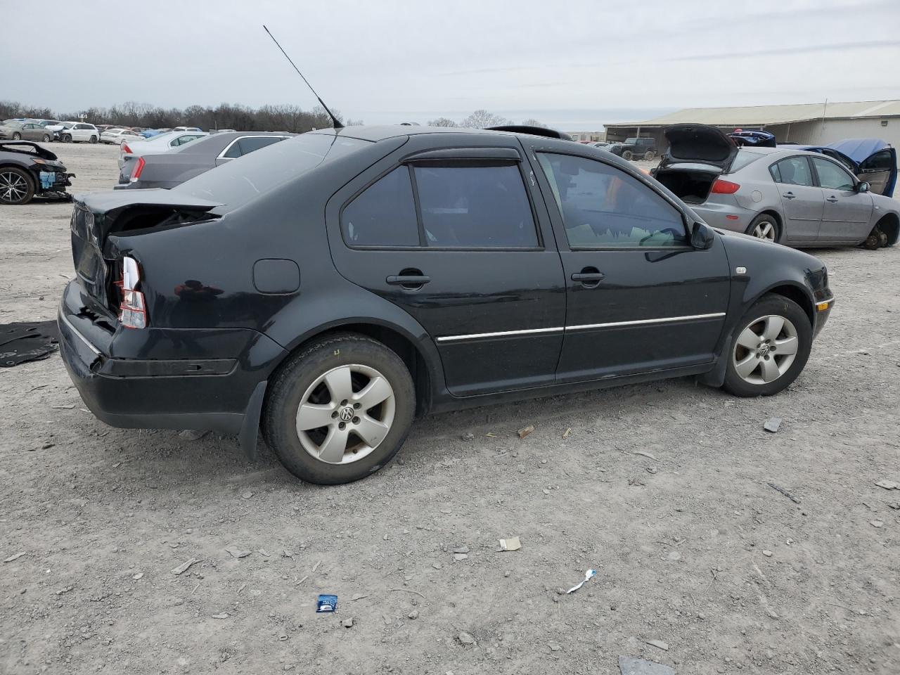 2004 Volkswagen Jetta - Image 3