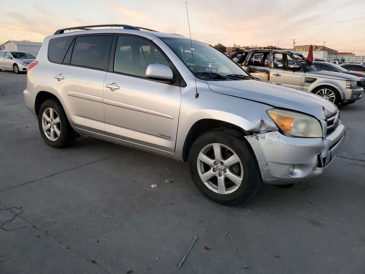 2007 Toyota RAV 4 - Image 4