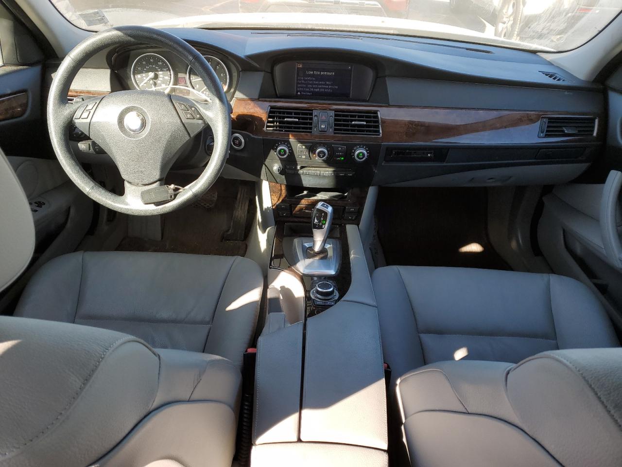 2010 BMW 5er - Image 8