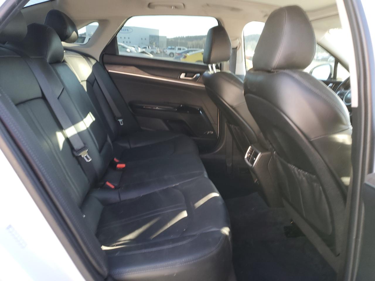 2021 Kia K5 - Image 10