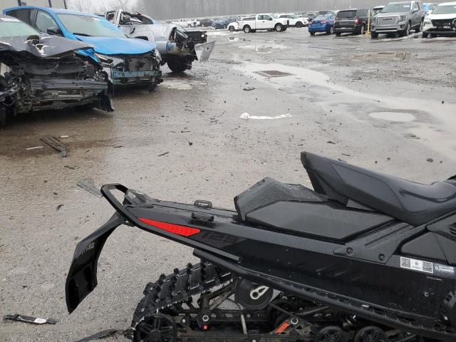 2025 SKIDOO MX Z 600