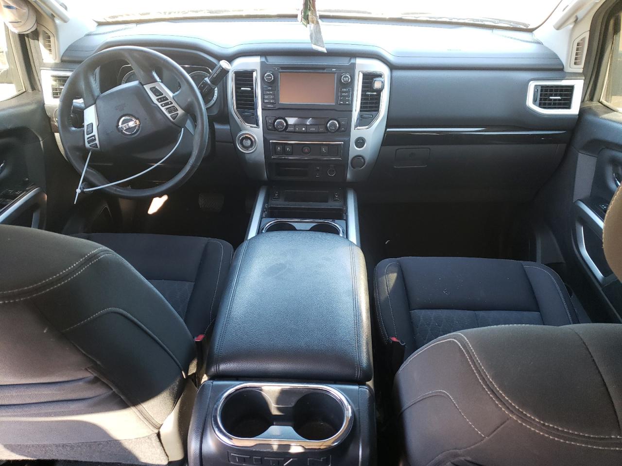 2017 Nissan Titan - Image 8
