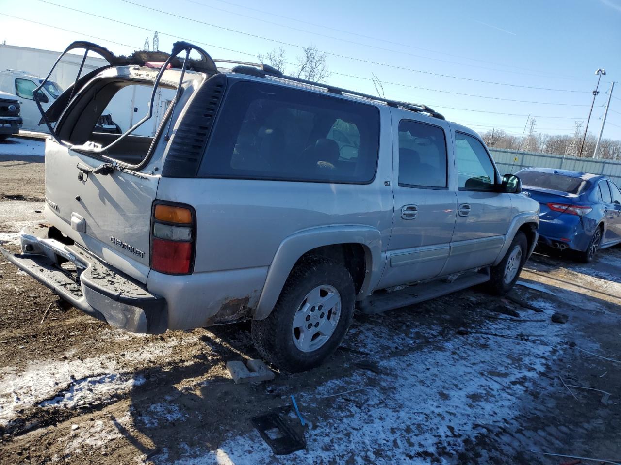 2005 Chevrolet Suburban - Image 3
