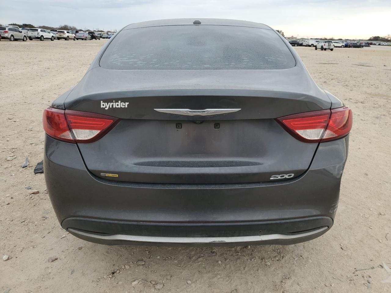 2015 Chrysler 200 - Image 6