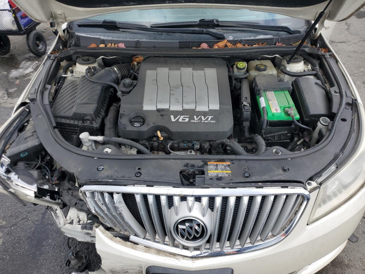 2010 Buick LaCrosse - Image 11