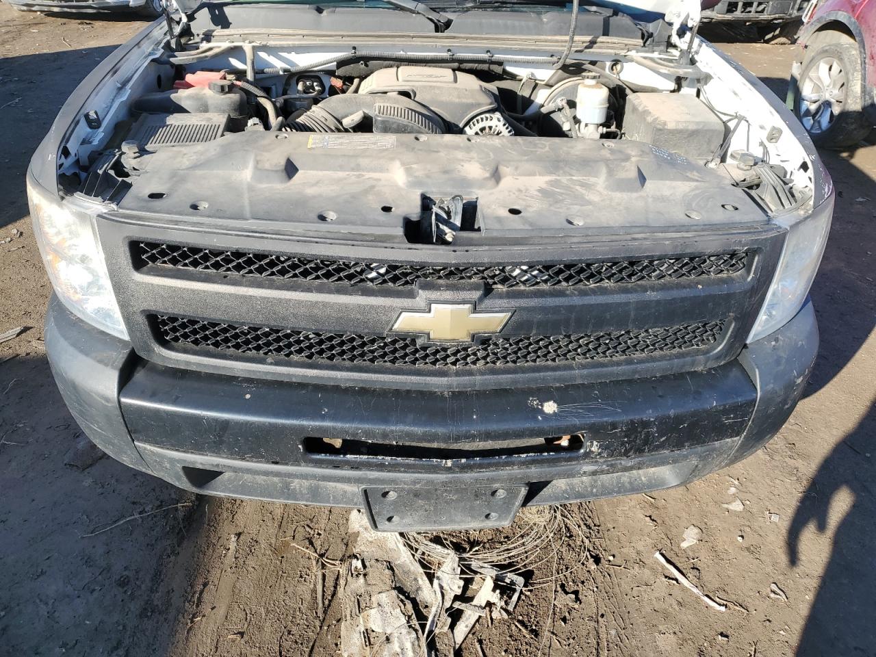 2010 Chevrolet Silverado - Image 11