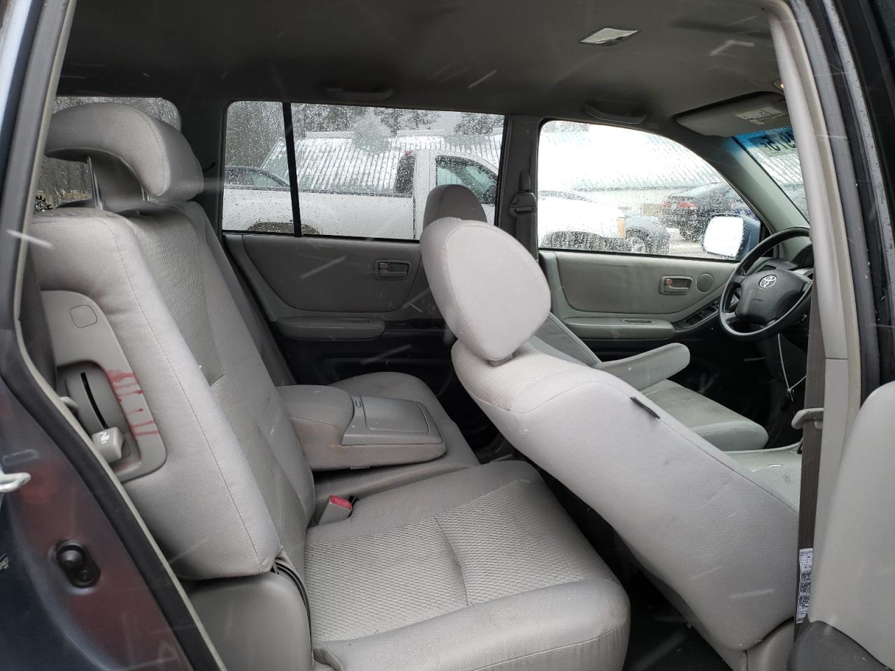 2005 Toyota Highlander - Image 11