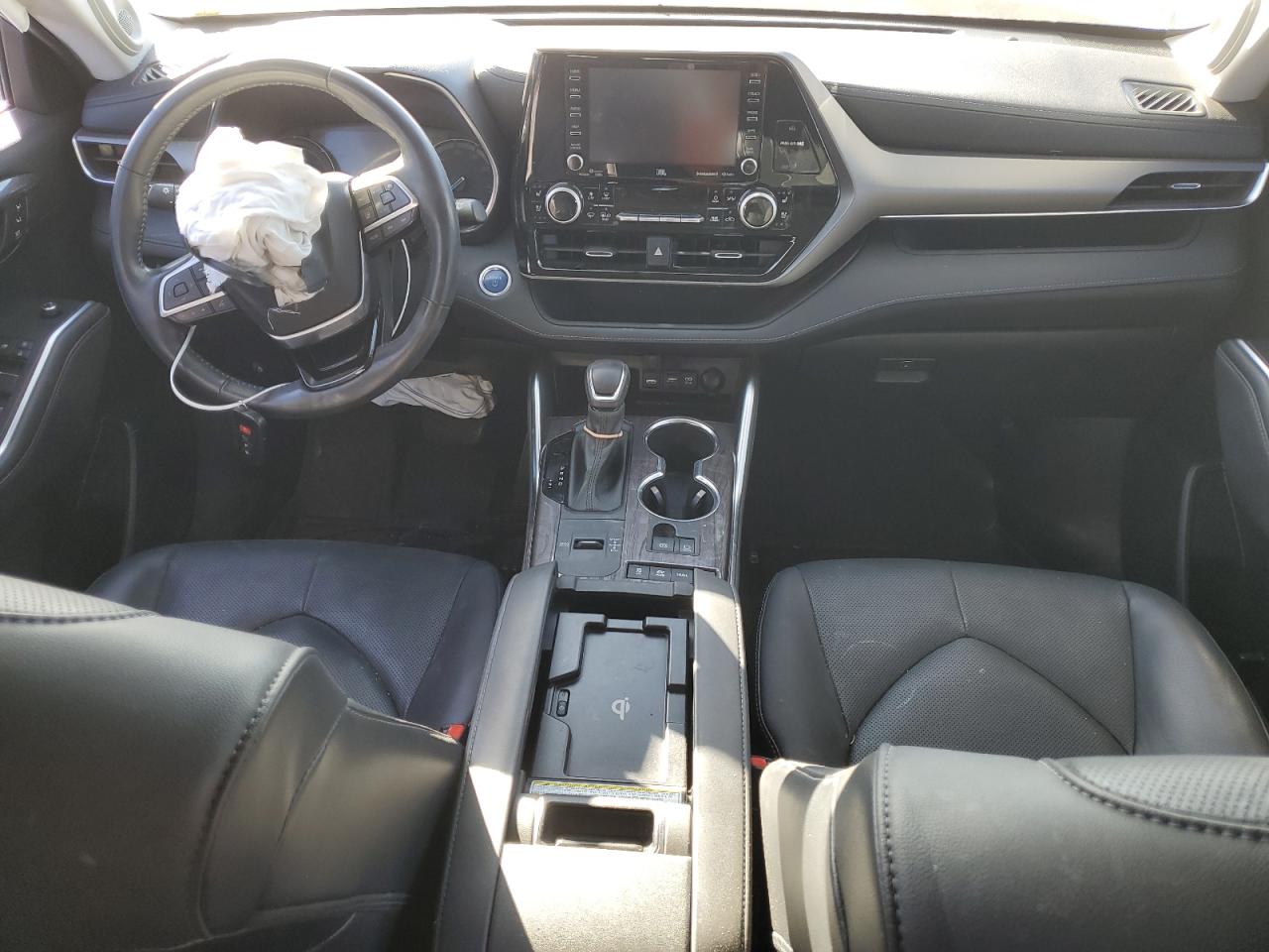 2020 Toyota Highlander - Image 8