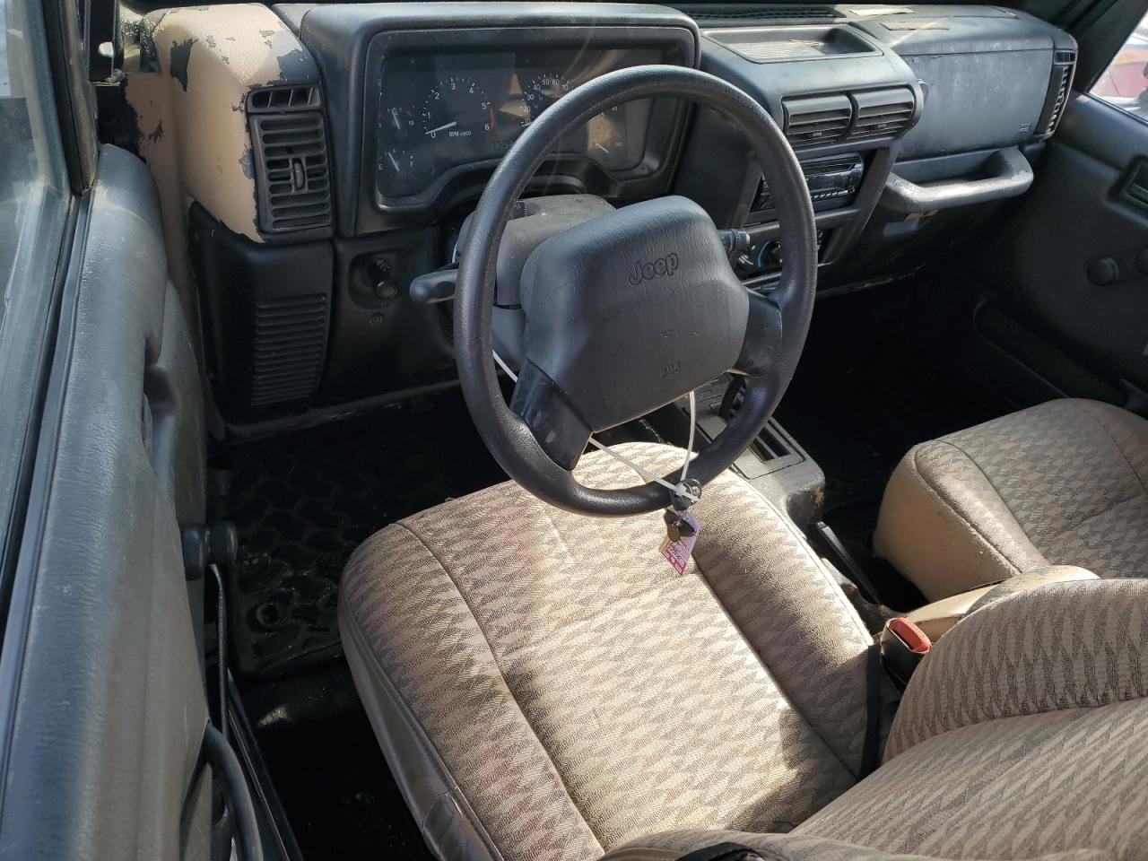 1999 Jeep Wrangler / Tj Sport VIN: 1J4FY19S2XP433702 Lot: 41788195