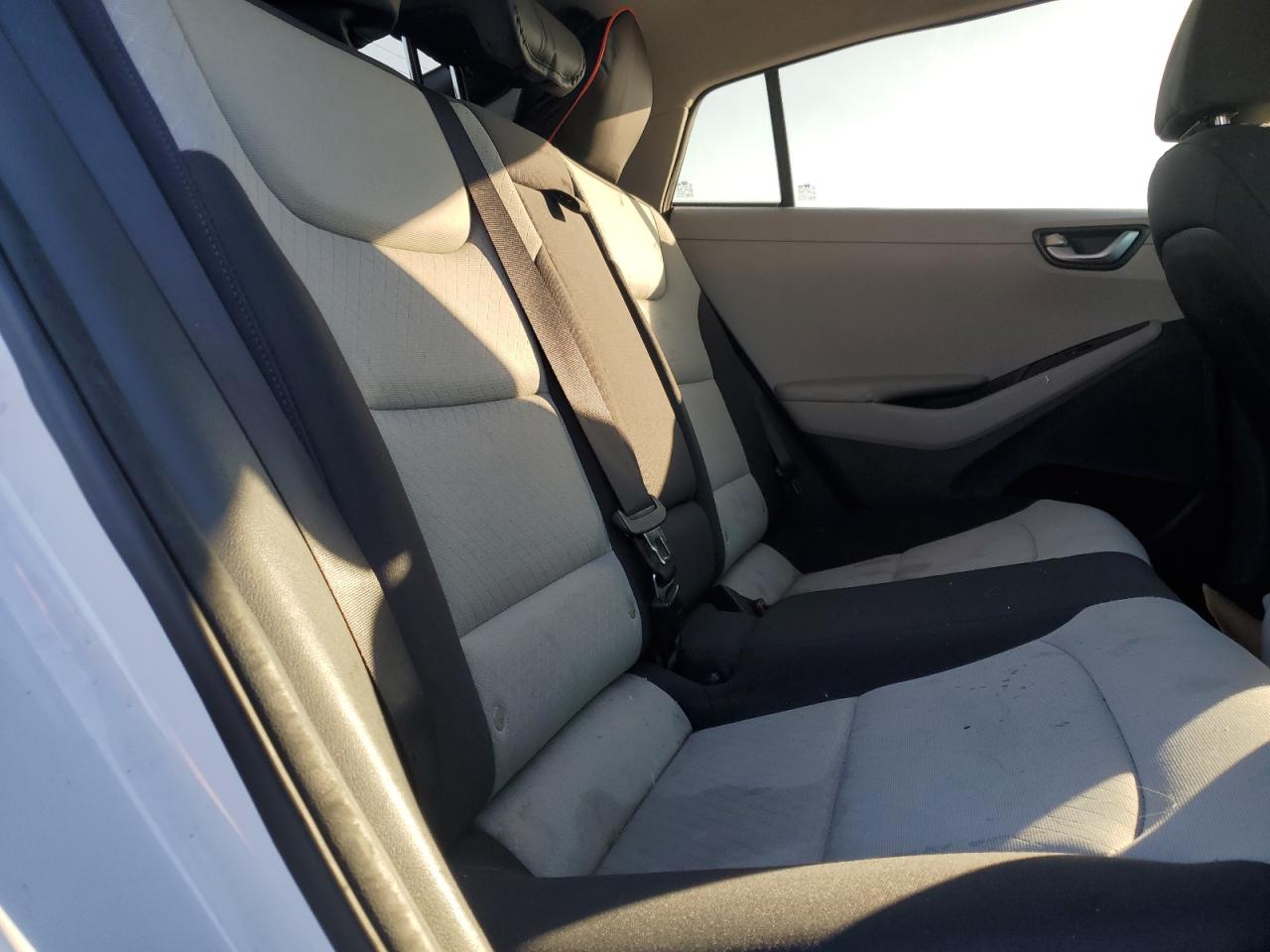 2018 Hyundai IONIQ - Image 10
