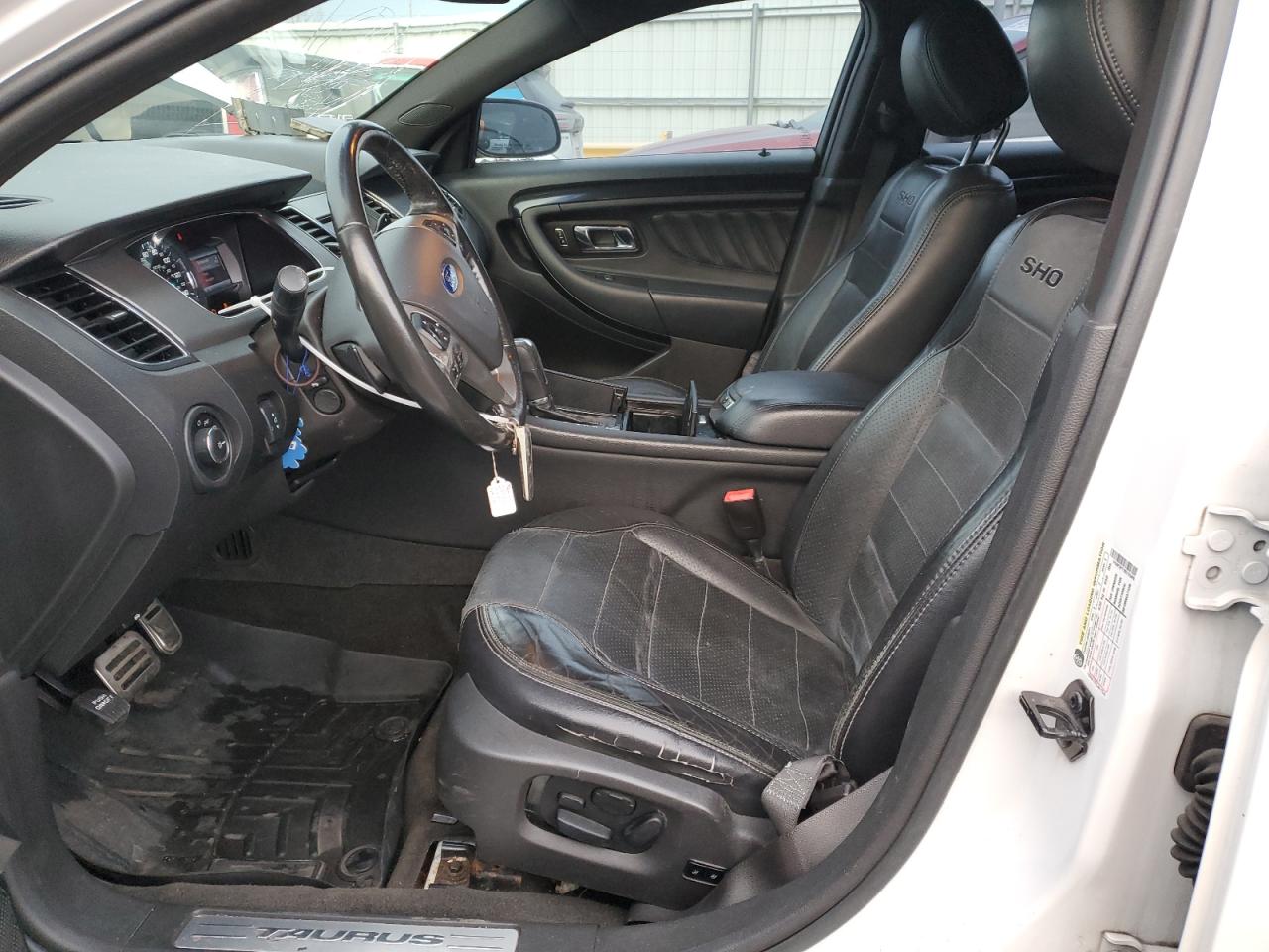 2013 Ford Taurus - Image 7
