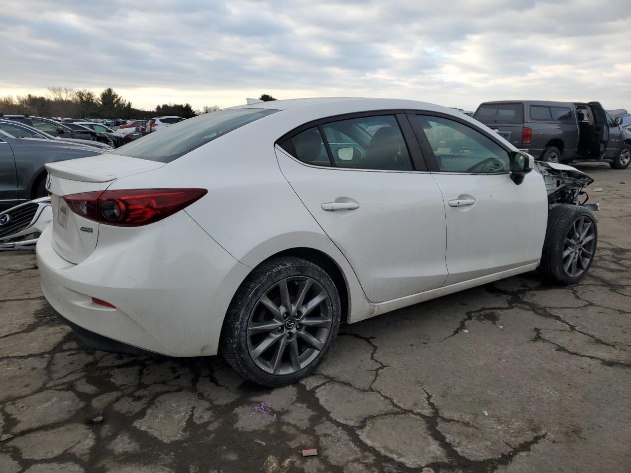 2018 Mazda 3 - Image 3