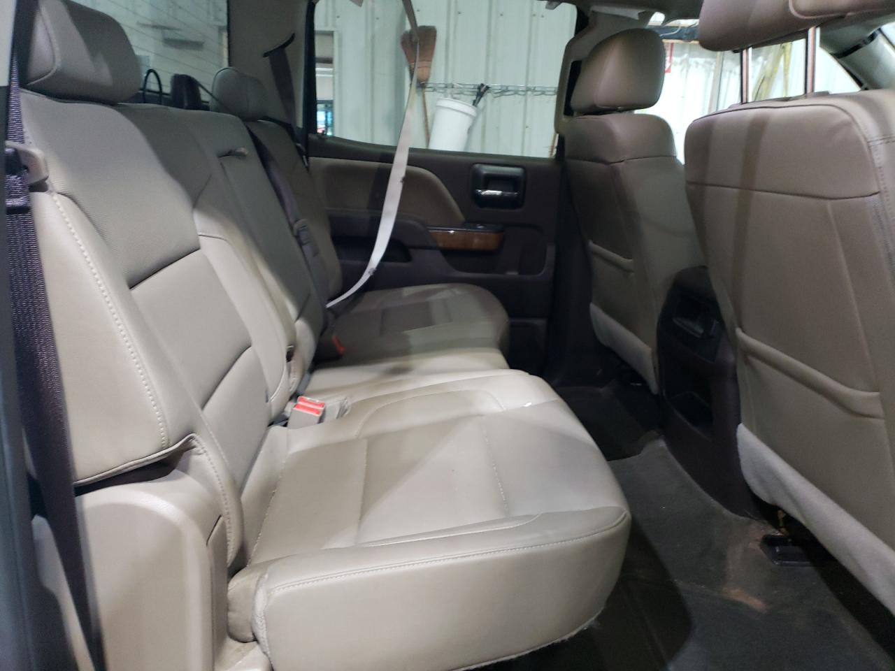 2017 GMC Sierra - Image 10