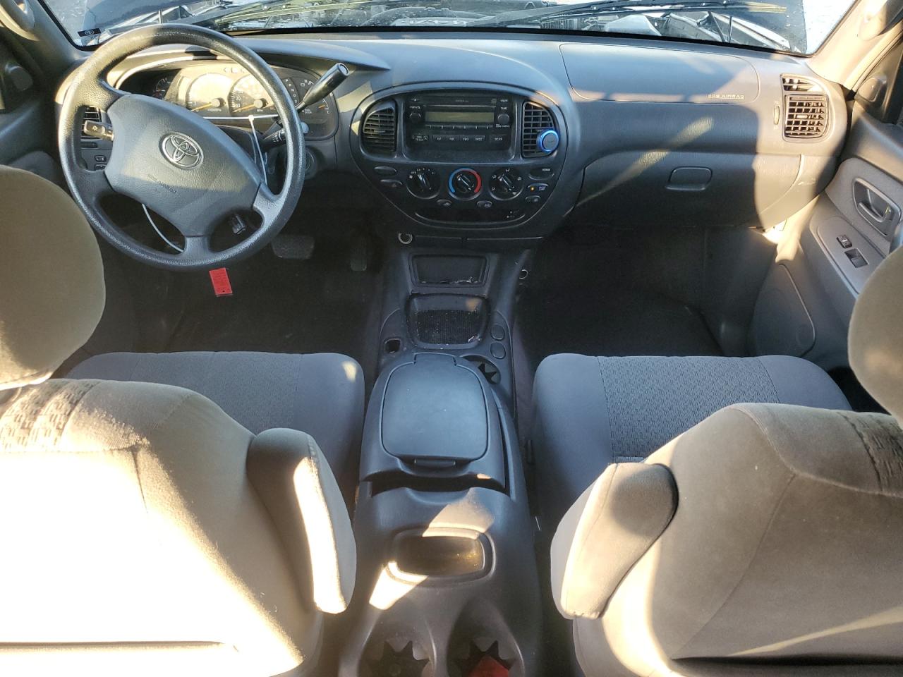 2004 Toyota Tundra - Image 8