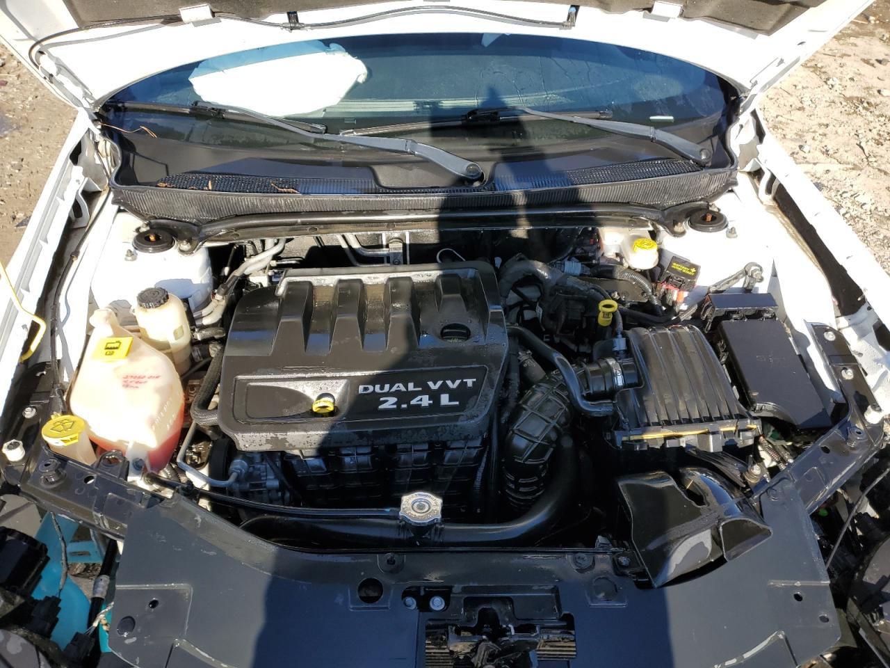 2012 Chrysler 200 - Image 11