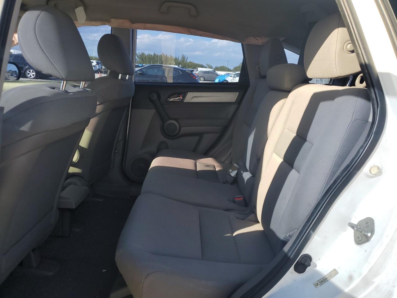 2011 Honda CR-V - Image 11