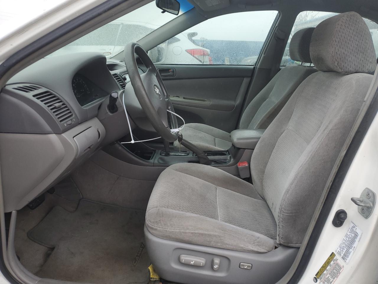 2004 Toyota Camry - Image 7