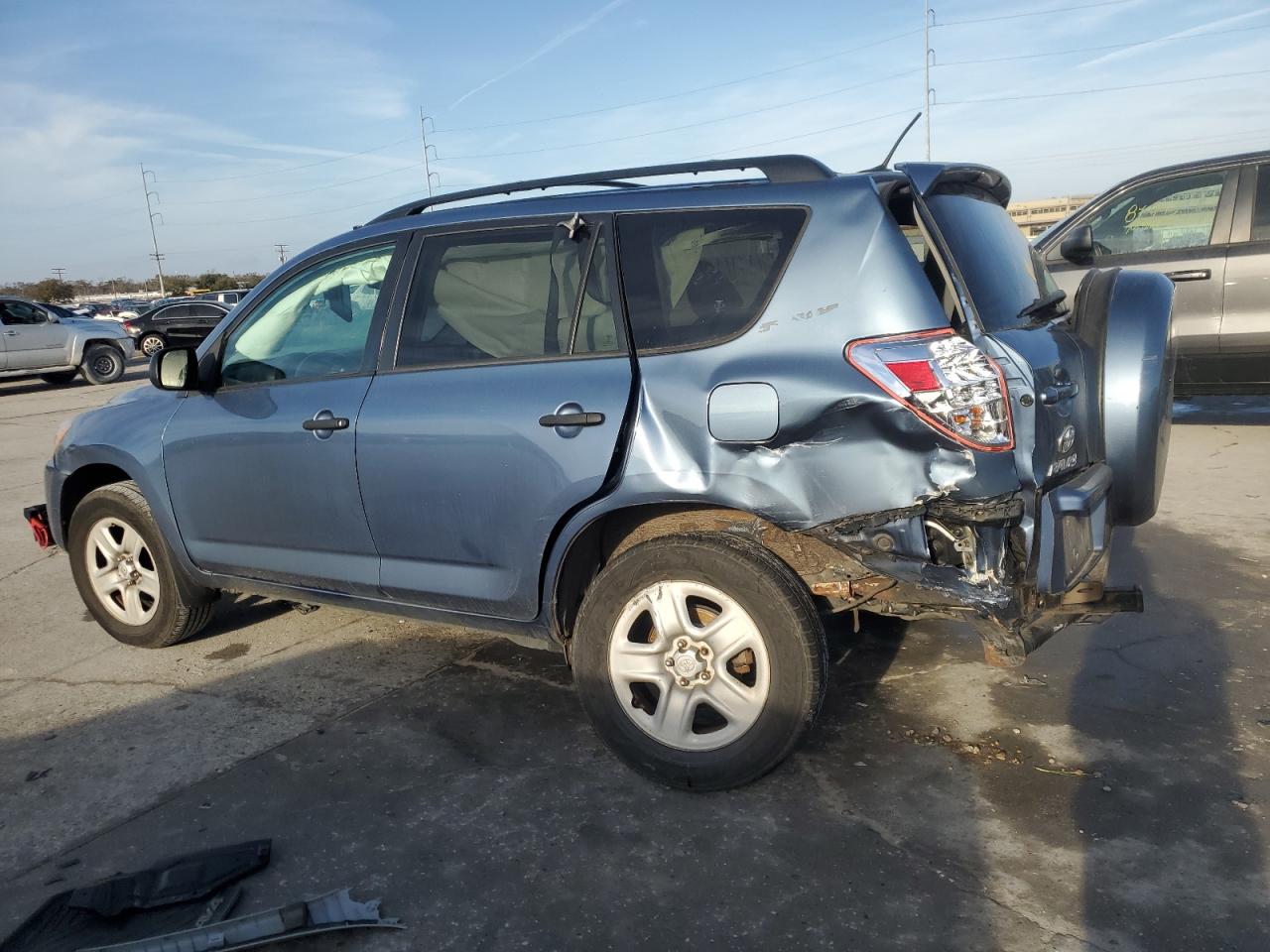 2012 Toyota RAV 4 - Image 2