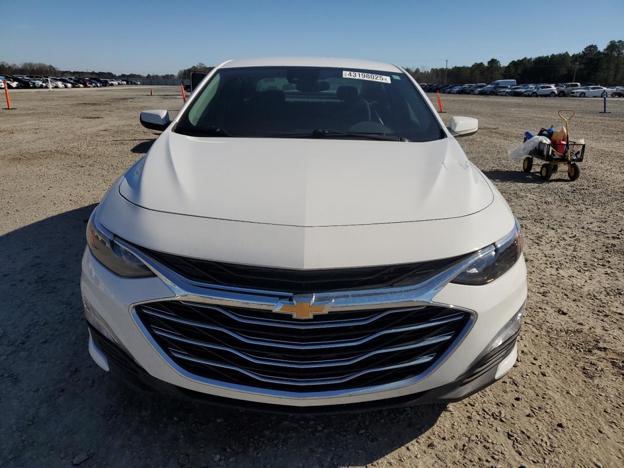 2023 Chevrolet Malibu - Image 5