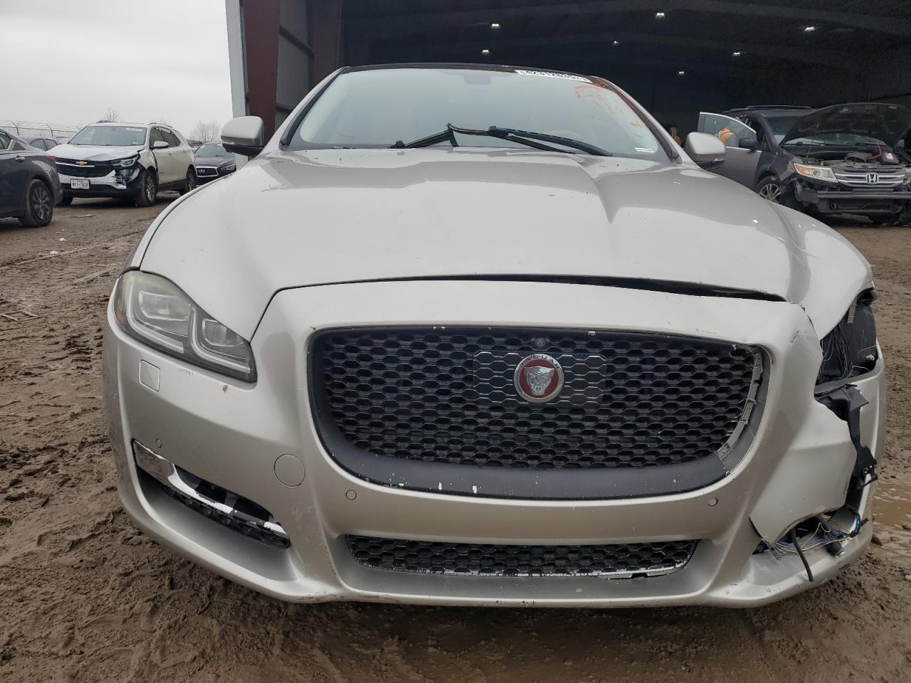 2017 Jaguar XJ - Image 5