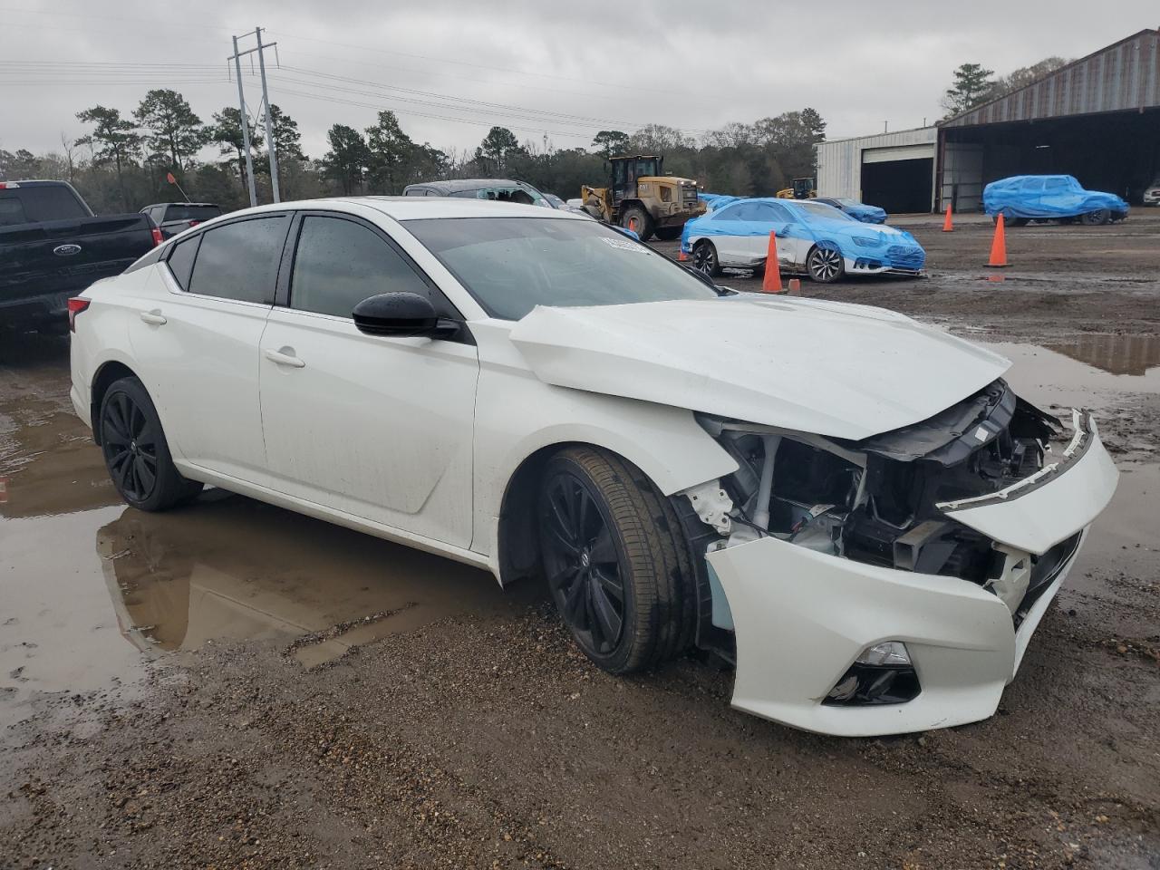 2022 Nissan Altima - Image 4