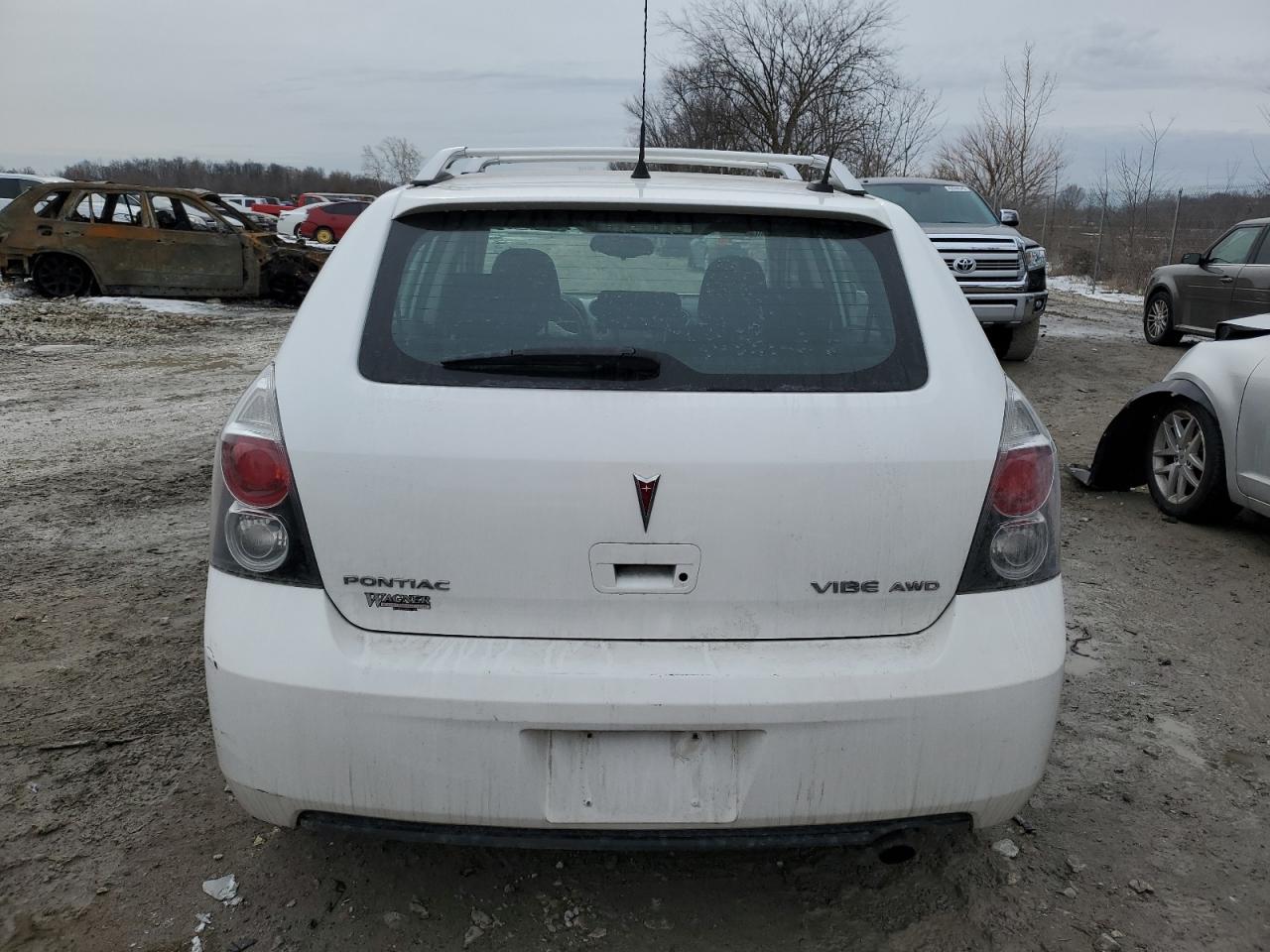 2010 Pontiac Vibe VIN: 5Y2SM6E00AZ420685 Lot: 42993035