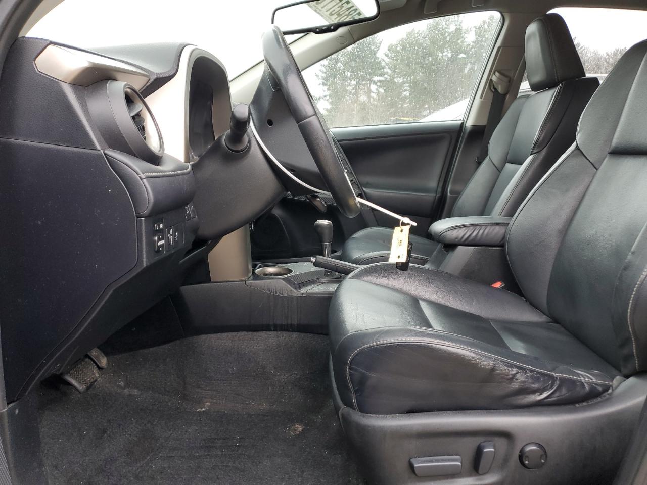 2013 Toyota RAV 4 - Image 7
