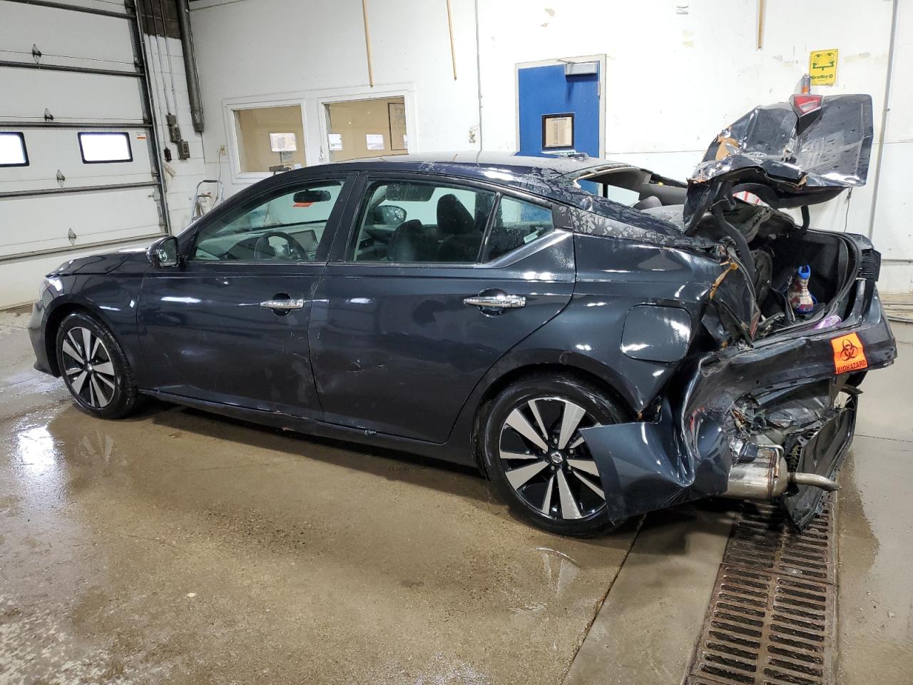 2021 Nissan Altima - Image 2