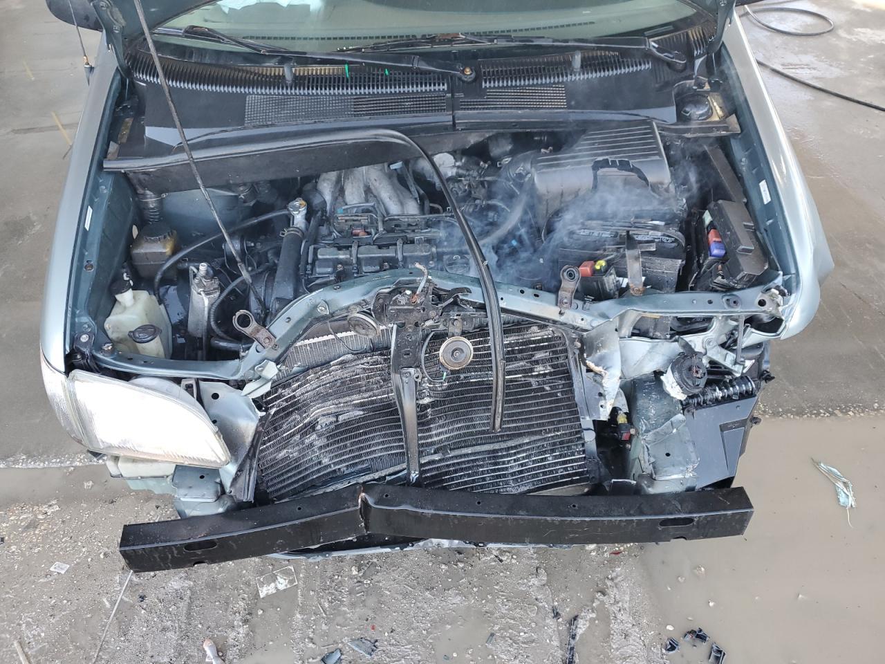 1999 Toyota Sienna - Image 12