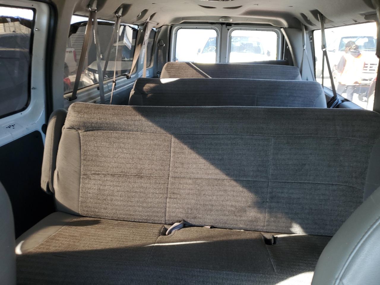2006 Ford Econoline - Image 10