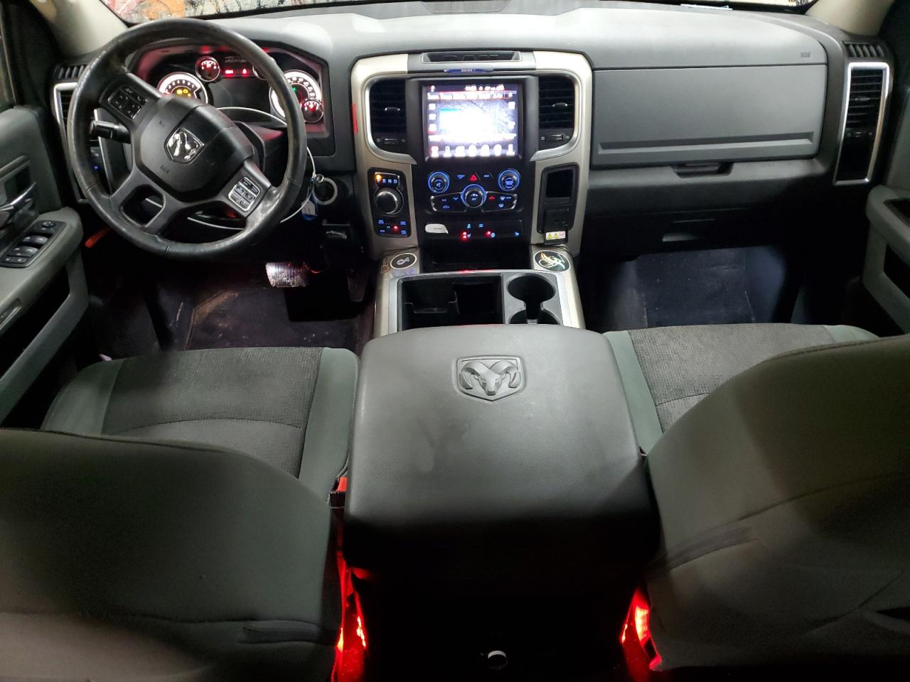 2014 RAM 1500 - Image 8
