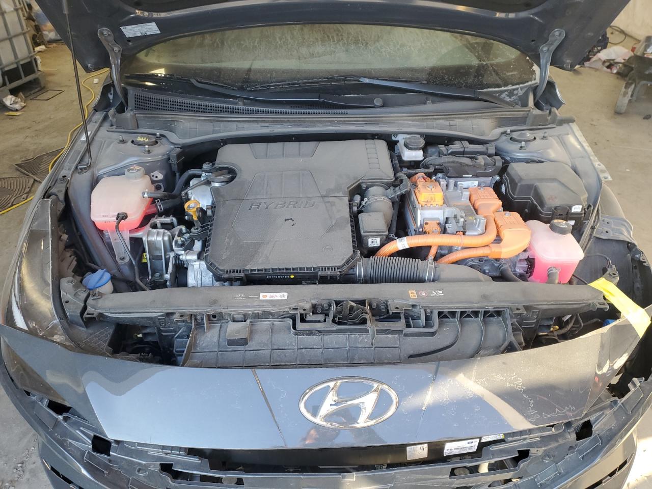 2023 Hyundai Elantra - Image 11