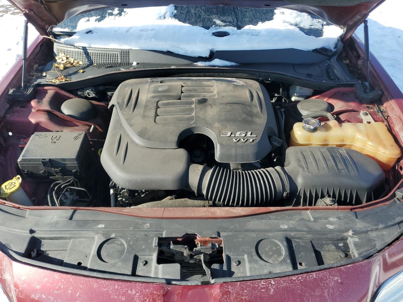 2012 Chrysler 300 - Image 13