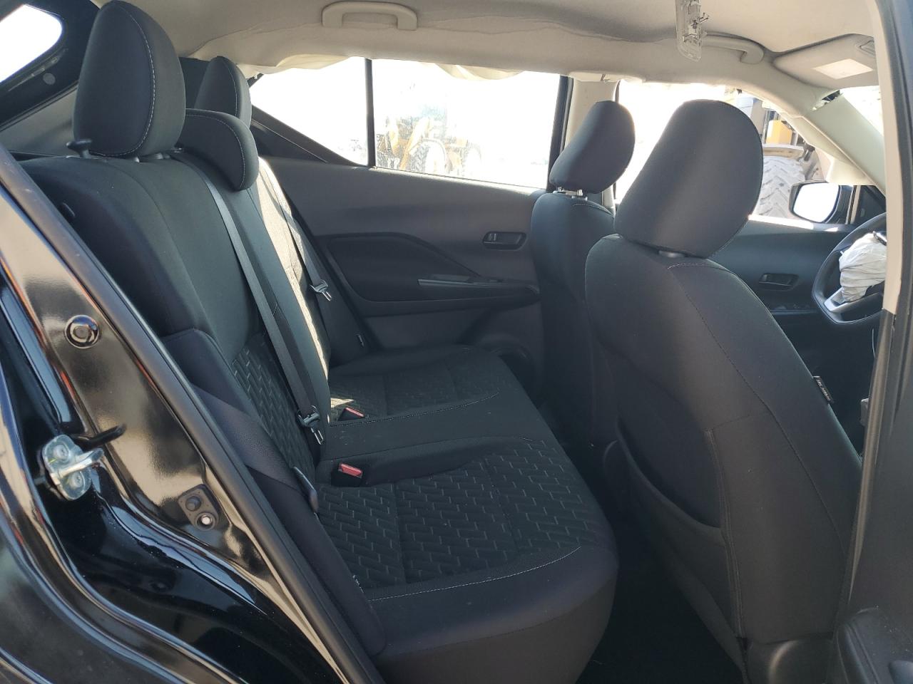 2021 Nissan Kicks - Image 12