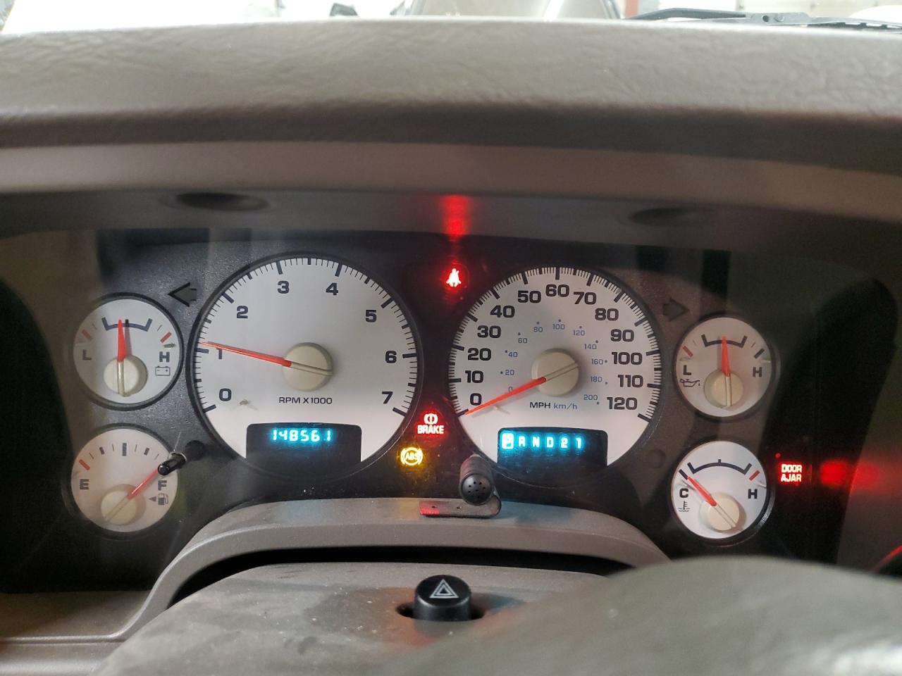 2003 Dodge RAM - Image 9