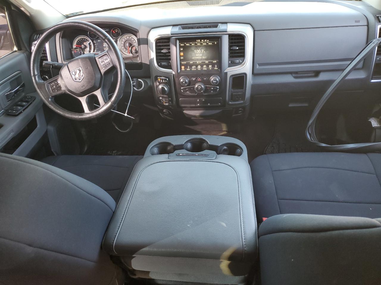 2015 RAM 1500 - Image 8