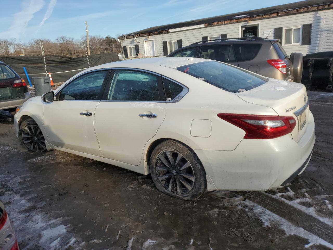 2018 Nissan Altima - Image 2