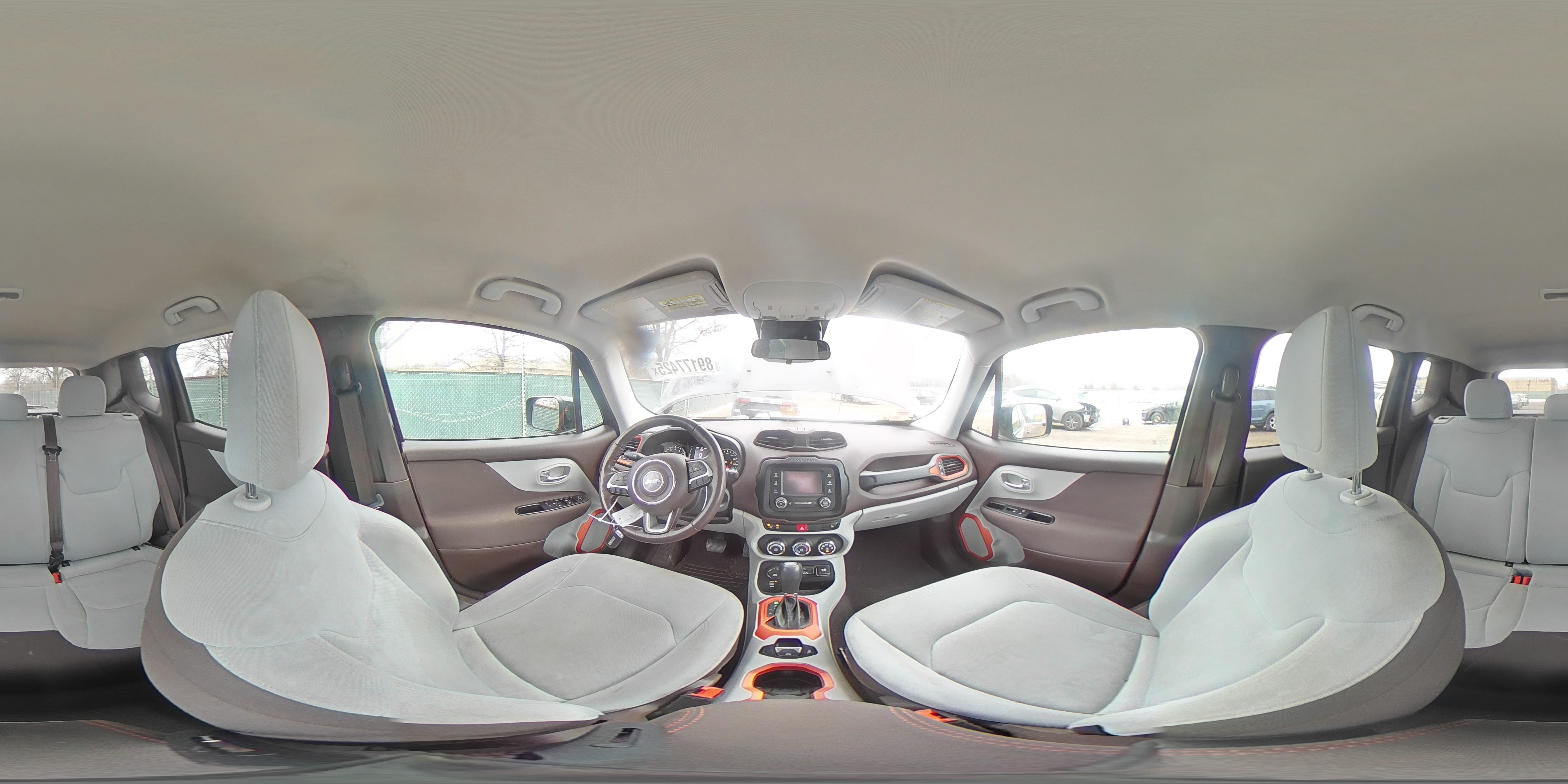 2015 Jeep Renegade - Image 14