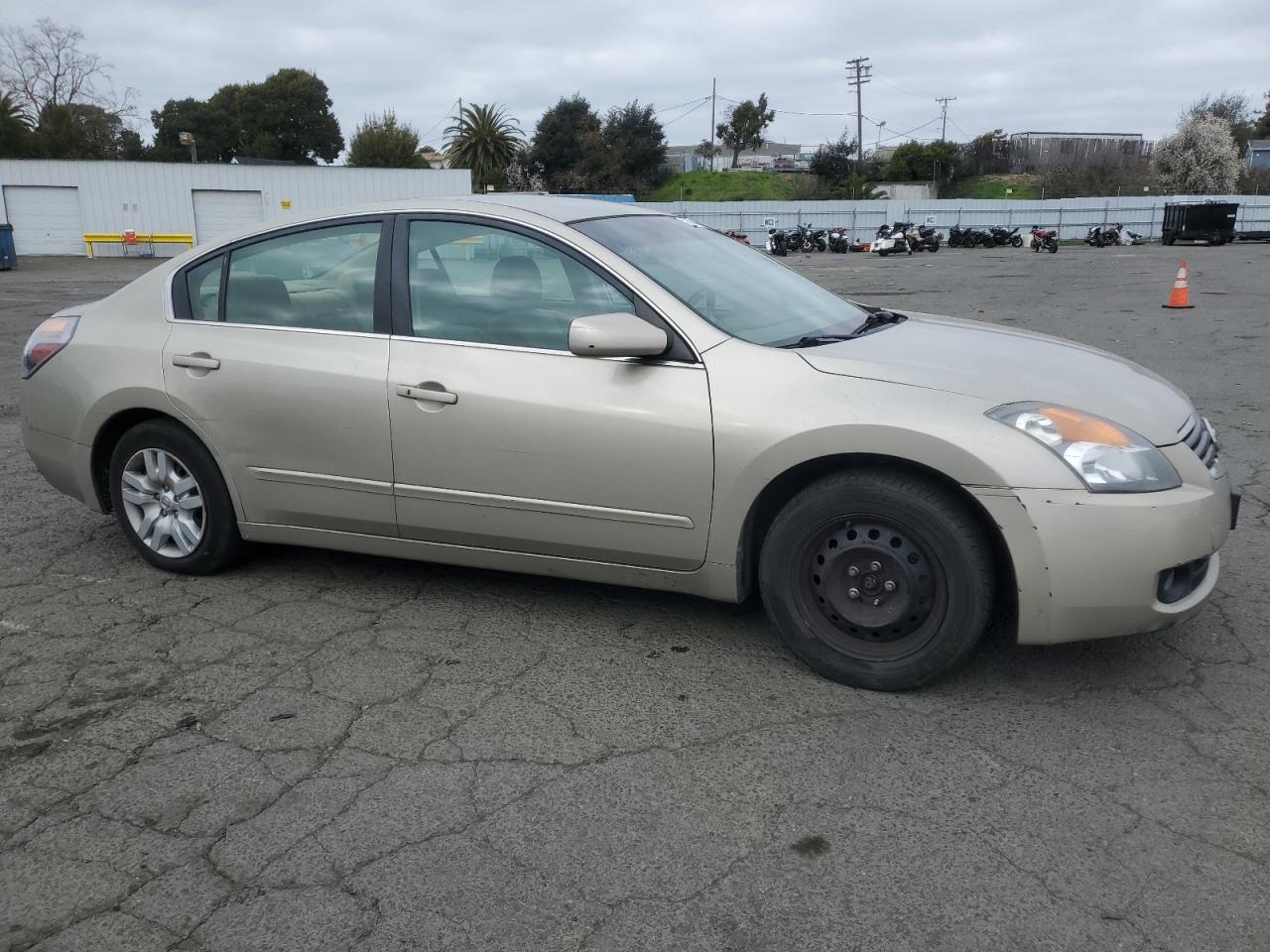 2009 Nissan Altima - Image 4