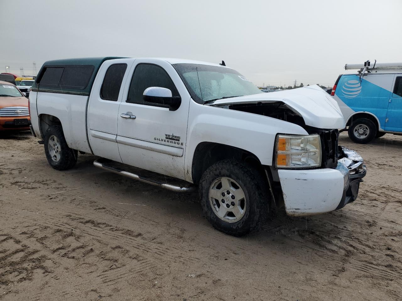 2009 Chevrolet Silverado - Image 4