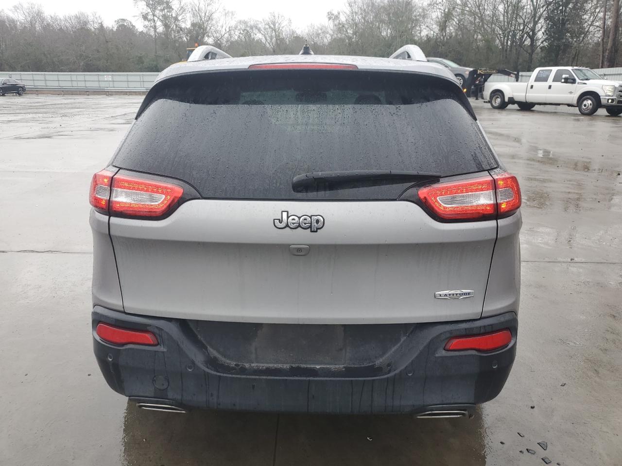 2015 Jeep Grand Cherokee - Image 6