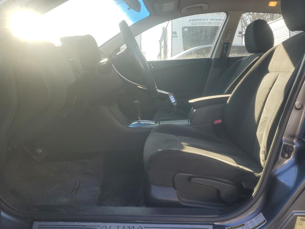 2010 Nissan Altima - Image 7