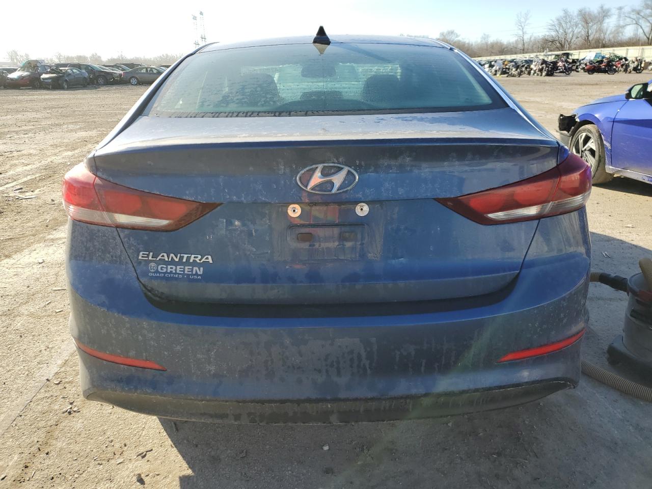 2017 Hyundai Elantra - Image 6