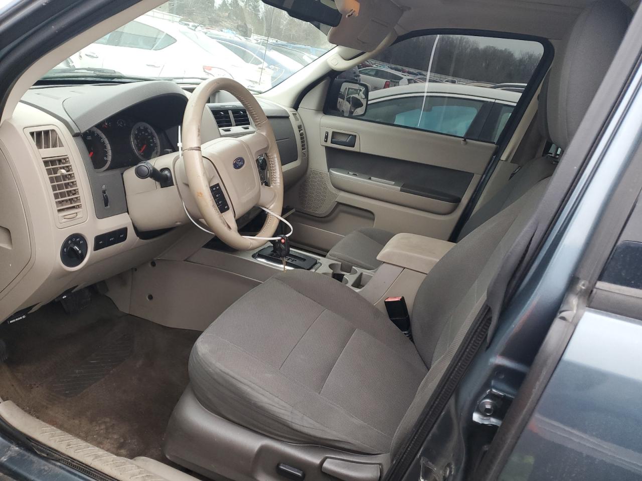 2010 Ford Escape - Image 7