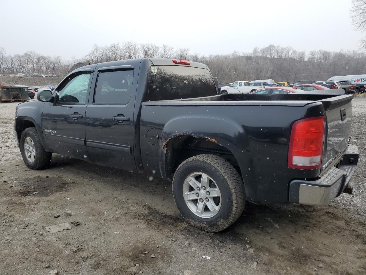 2012 GMC Sierra - Image 2