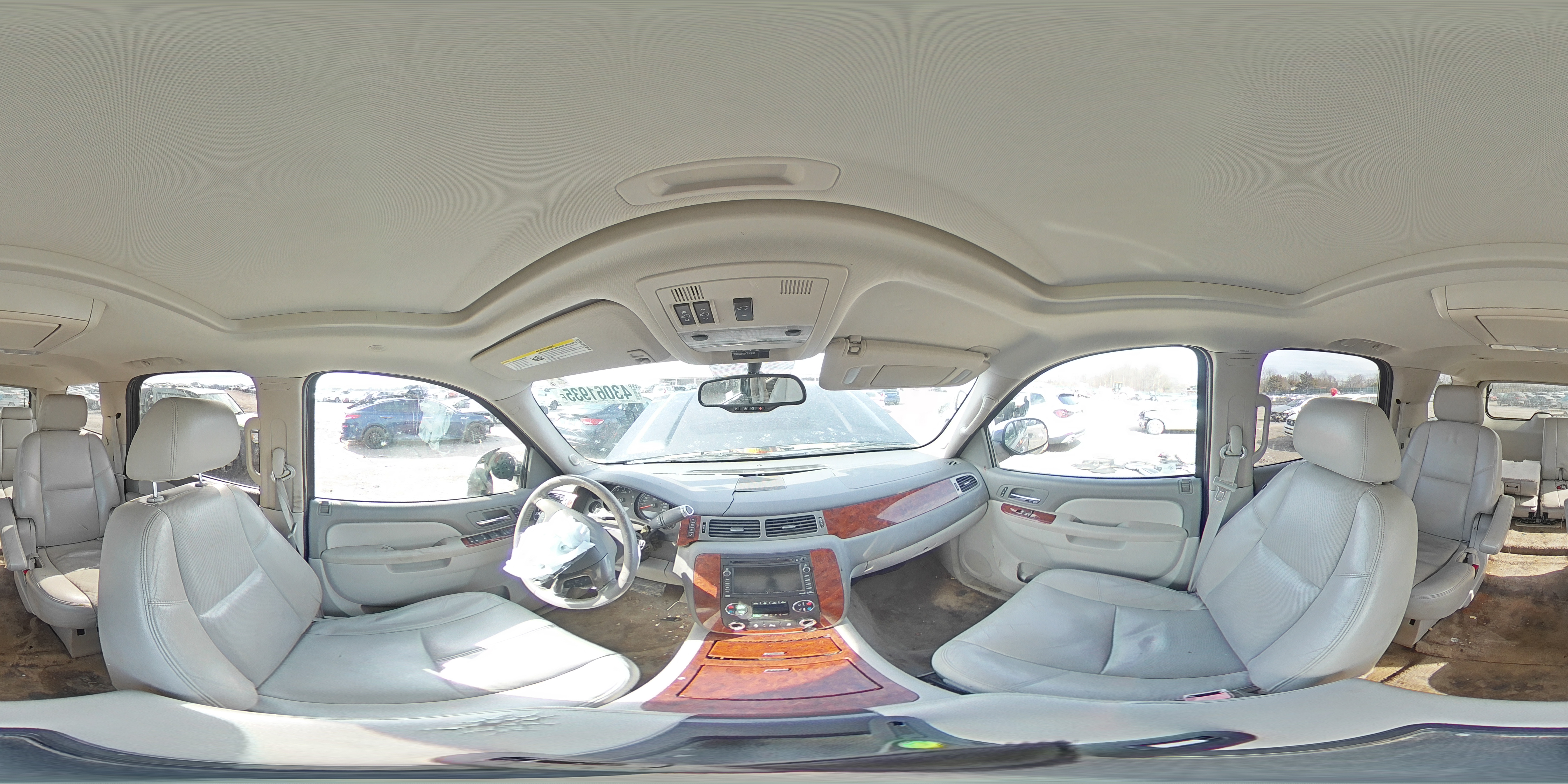 2011 Chevrolet Tahoe - Image 13
