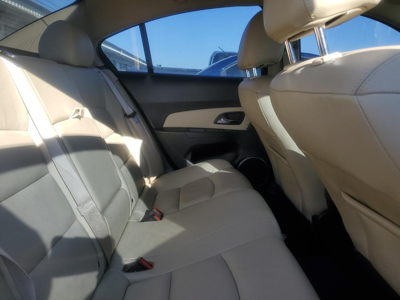 2014 Chevrolet Cruze - Image 10